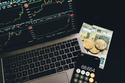 Opciones para seguir invirtiendo en criptomonedas durante la crisis